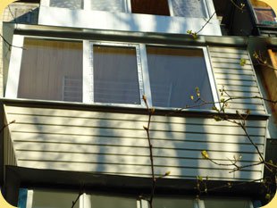Ремонт балкона под ключ в панельной хрущевке цена 28000 грн..