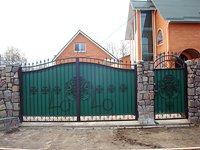 Кованные ворота с калиткой фото