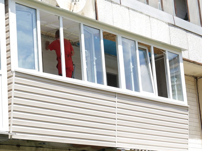 Наружная обшивка балкона сайдингом цена, дом Чешка 6,3 метра